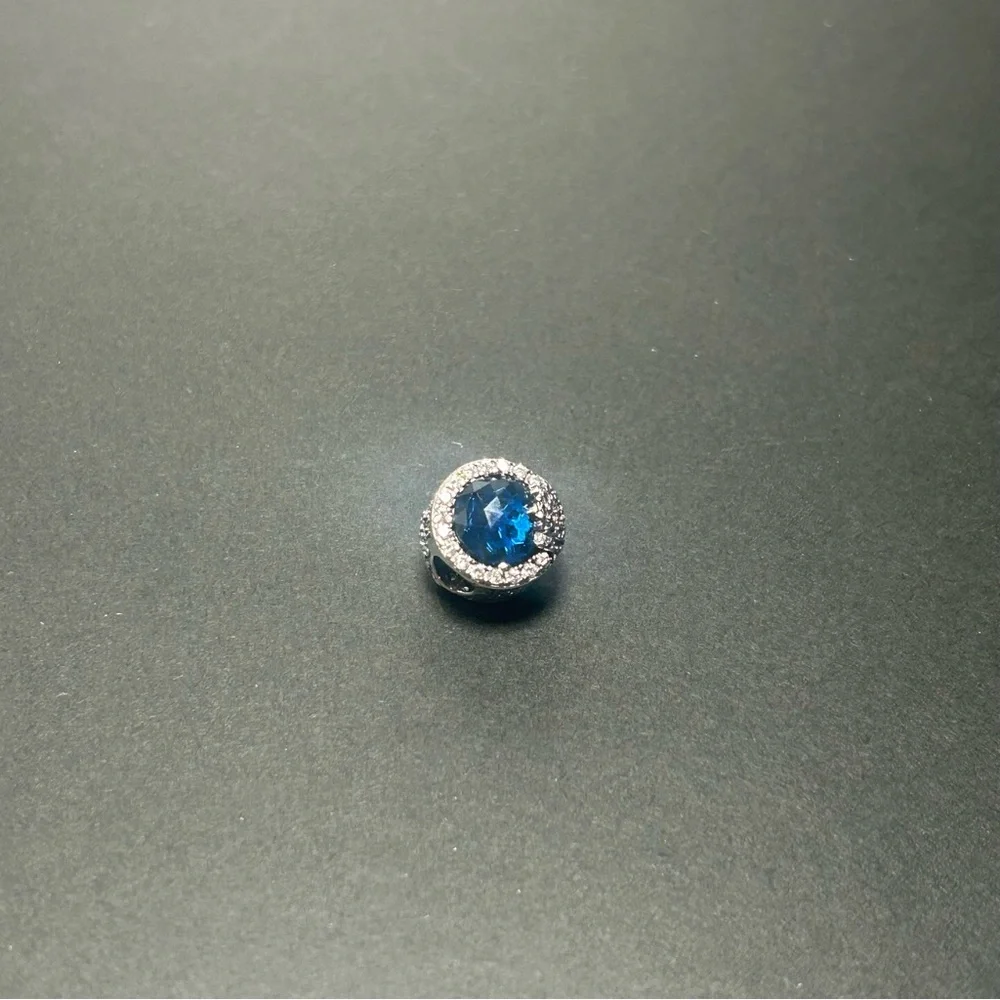 Pandora Charm - Picture 8 of 12